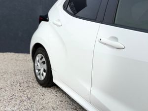 Toyota Yaris 1.0 VVTi Automatic Low Km 2021 - Image 3
