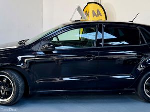 🚗2015 Volkswagen Polo 1.2 TSI Automatic Petrol - Image 4