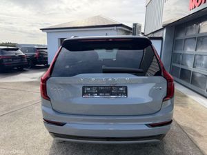 Volvo XC90 + T8 PHEV AWD AUTO PLUS - Image 3