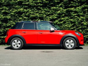 MINI COOPER D 2018-LOW MILEAGE - Image 4