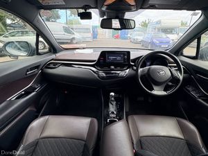 Toyota C-HR 1.8 Hybrid petrol 2017 - Image 4