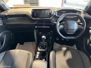 Peugeot 2008 1.2 Puretech 100bhp Allure - Image 4