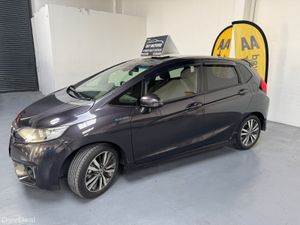 🚗 2017 Honda FIT / JAZZ 1.5 HYBRID - Image 4