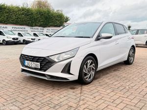 Hyundai i20 Deluxe Plus - Image 3