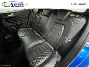 Ford Focus 1.0 ST line Vignale, Low mileage, Manua - Image 4
