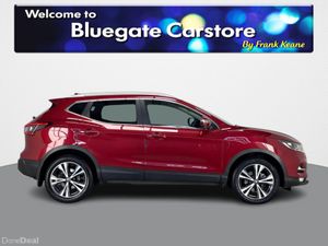 Nissan Qashqai 1.2 SV PREMIUM**FRONT HEATED SEATS* - Image 3