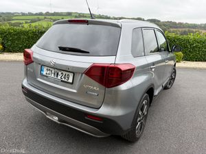 2023 (231) Suzuki Vitara SZ4 1.4 Petrol Hybrid - Image 3