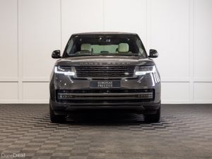 2024 Range Rover P460e HSE *Pan Roof - Image 2