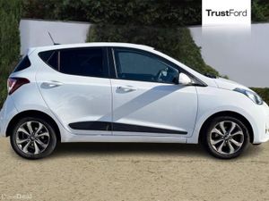 Hyundai i10 1.2 Premium SE 5dr- Heated Front Seats - Image 3