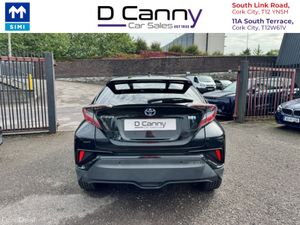 Toyota C-HR 1.8 petrol hybrid **EXCEL SPEC** - Image 3