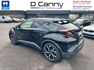 Toyota C-HR 1.8 petrol hybrid **EXCEL SPEC** - Image 4