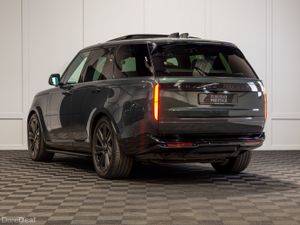 2024 Range Rover P460e HSE *Pan Roof - Image 4