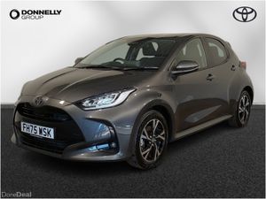 Toyota Yaris 1.5 Hybrid Design 5dr CVT - Image 4