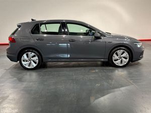 Volkswagen Golf 2.0 TDI DSG - CRUISE CONTROL - REV - Image 3