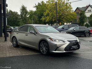 Lexus ES ES300h Dynamic - 1 OWNER- - Image 3