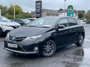 Toyota Auris 2015 1.8 Petrol-Hybrid Automatic - Image 2