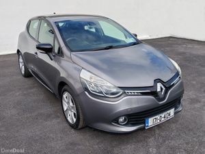 2017 Renault Clio DYNAMIQUE NAV 1.2 PETR 4DR - Image 2