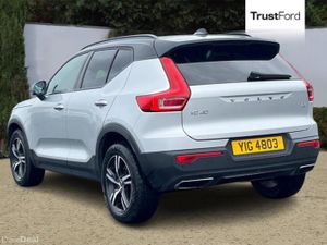 Volvo XC40 2.0 D3 R-Design SUV 5dr Diesel Manual E - Image 2