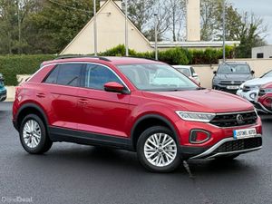 231 VW T-ROC 1.5 ACTIVE 150BHP AUTO - Image 2