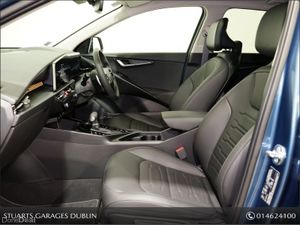 Kia Niro PHEV WITH SUNROOF **AUTUMN SPECIAL** - Image 3