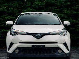 Toyota C-HR Hybrid 2017 | Stylish Hybrid SUV - Image 3