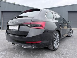 Skoda Superb 201’ Laurin&Klement AUTOMATIC/LOW KM - Image 4