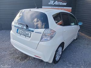 Honda Fit GP1 CVT HYBRID 5DR AUTO DAA-GP1 - Image 4