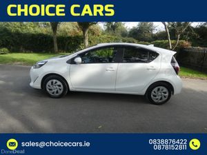 Toyota Aqua 1.5 AUTO HYBRID ANDROID AUTO - Image 3