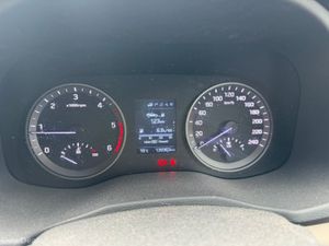 Hyundai Tucson EXECUTIVE 5DR - Image 4