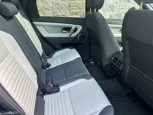 Land Rover Discovery Sport SPORT R-DYN HSE P R-DYN - Image 4