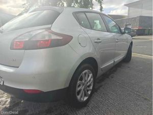 Renault Megane Dynamique 1.5 DCI 95 20 - Image 4