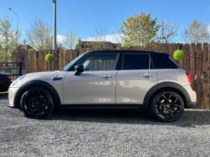 Mini Cooper AUTO - LOW KMS - Image 4