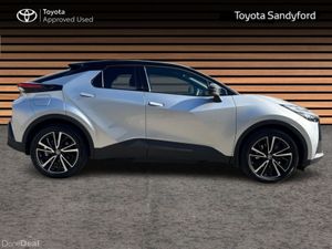 Toyota C-HR 2.0 PHEV SOL AUTO // PANORAMIC ROOF // - Image 3