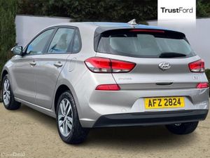 Hyundai i30 SE Nav - Image 2