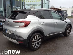 Renault Captur TCe 100 Iconic - Image 2