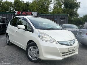 12 HONDA FIT HYBRID 1.3 - Image 2