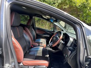 HONDA FIT 2018 PREMIUM LEATHER TOPSPECS - Image 4