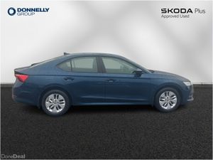 Skoda OCTAVIA Hatchback SE - Image 4