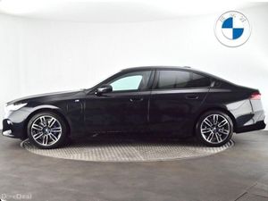 BMW 5-Series 530e M Sport Saloon - Image 3