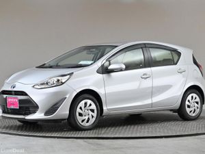 Toyota Aqua 1.5 VVT-i HYBRID **BI-TONE INT**REVERS - Image 4