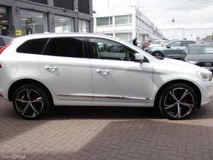 2.0D4 SE LUXURY EDITION  5DR ESTATE AUTO // HUGE S - Image 3