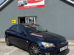Lexus IS 2004 Sport Manual - Image 2