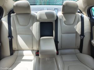 Volvo S60 2017 - Image 2