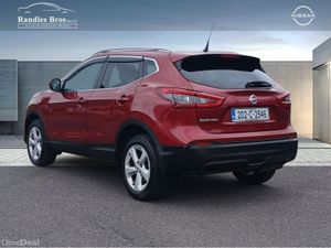 Nissan Qashqai 1.5 DSL SE - Image 4