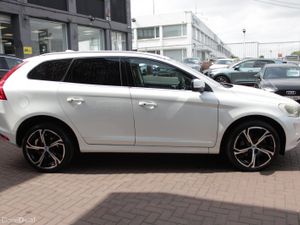 2.0D4 SE LUXURY 5DR ESTATE AUTOMATIC WITH FULL TAN - Image 3