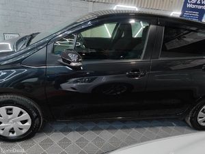 152 Toyota Vitz 1.3 Petrol Automatic- low Milage - Image 3