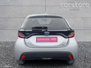 Toyota Yaris Hybrid X - Image 4