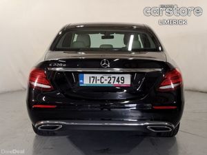 Mercedes-Benz E-Class E 220 D AVANTGARDE A/T - Image 4