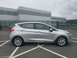 Ford Fiesta 1.0 PETROL, TITANIUM MODEL, LOW MILEAG - Image 4