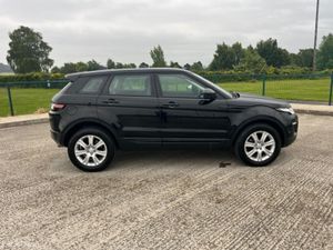 Land Rover Range Rover Evoque 2.0 TD4 SE TECH 5DR - Image 2